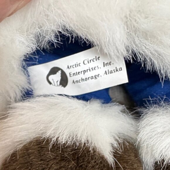 11” Vintage Plush Eskimo Doll - Picture 4 of 6